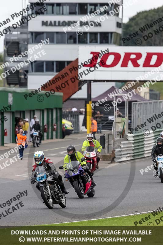 Vintage motorcycle club;eventdigitalimages;mallory park;mallory park trackday photographs;no limits trackdays;peter wileman photography;trackday digital images;trackday photos;vmcc festival 1000 bikes photographs